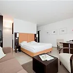 Szálloda Burns Art 4*