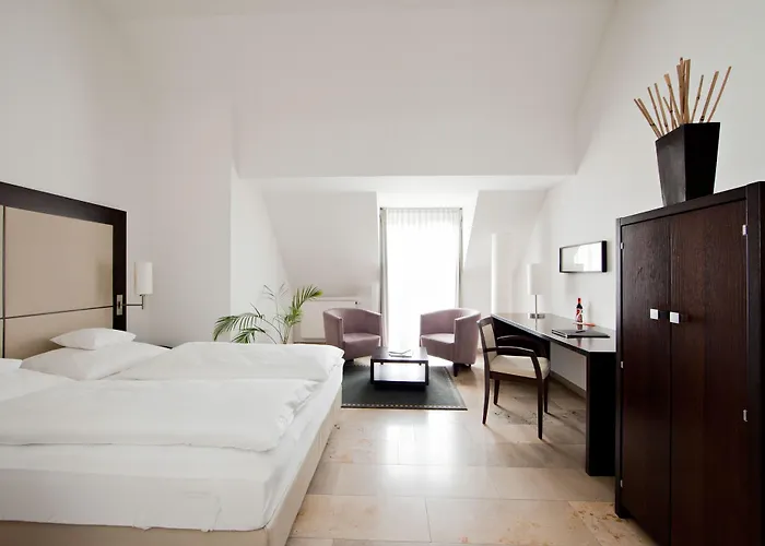 Burns Art 4* 뒤셀도르프