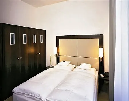 Hotel Burns Art Dusseldorf