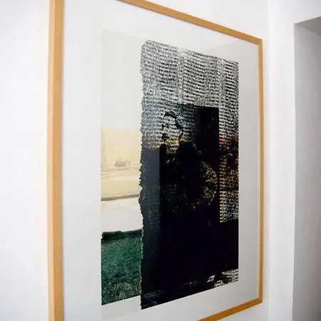 Burns Art 4* Dusseldorf