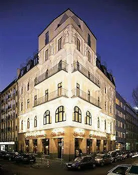 Burns Art Szálloda Düsseldorf