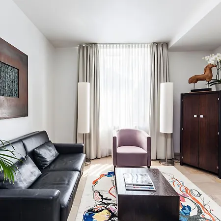 Burns Art 4* Dusseldorf